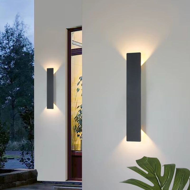 Luminária Arandela de Parede Externa à Prova D´Água IP65 Vector LED - Branco/Preto - 20,5cm/41cm