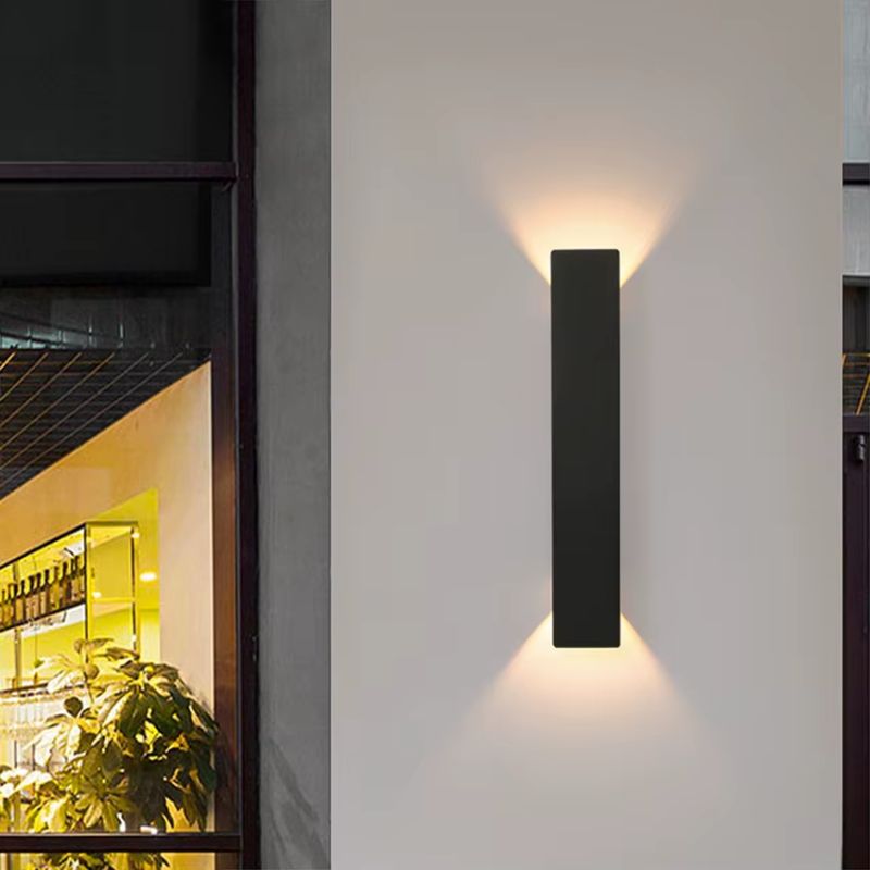 Luminária Arandela de Parede Externa à Prova D´Água IP65 Vector LED - Branco/Preto - 20,5cm/41cm