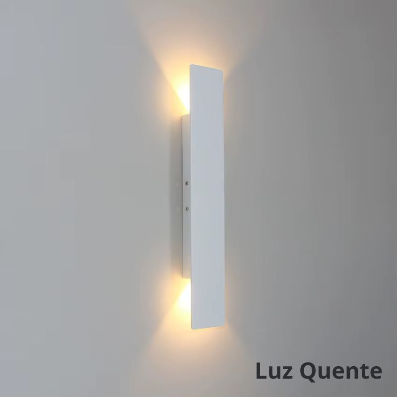 Luminária Arandela de Parede Externa à Prova D´Água IP65 Vector LED - Branco/Preto - 20,5cm/41cm