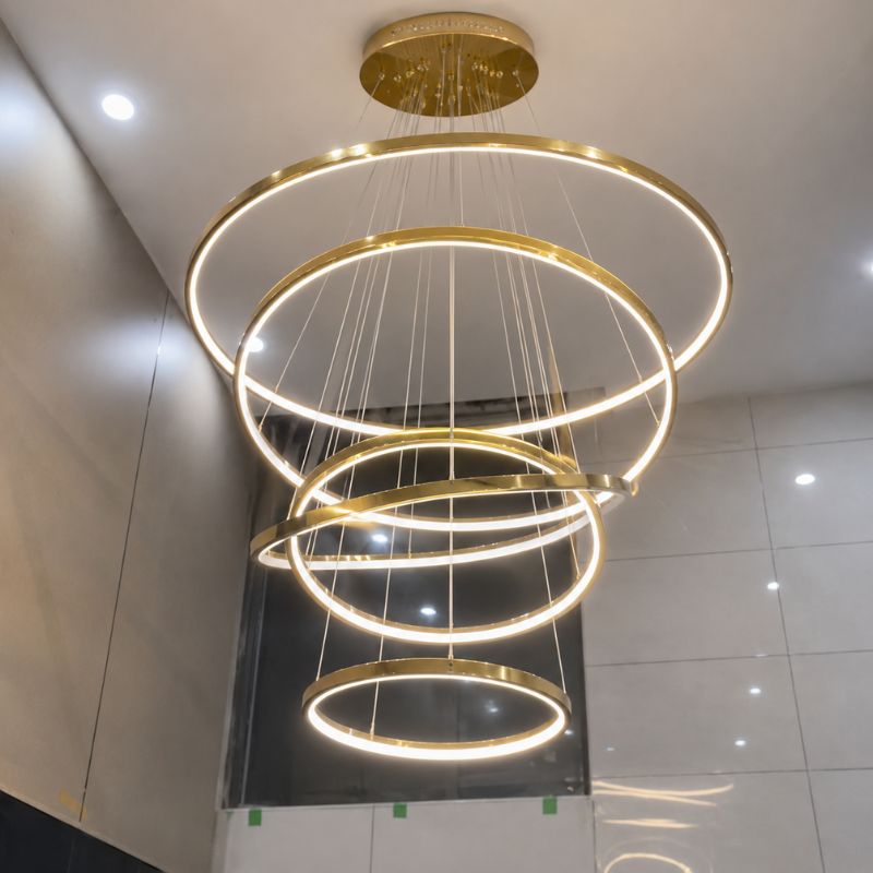 Lustre Pendente de Luxo para Pé-Direio Duplo Atena LEDZ – 5 Anéis (3 metros) / 4 Anéis (2 metros)