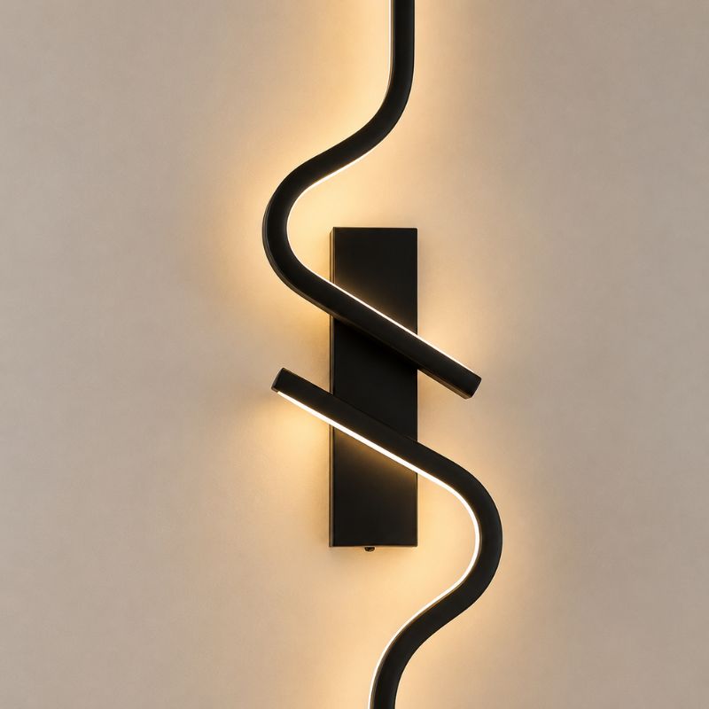 Luminária Arandela de Parede Minimalista Estilo Nordico Sorelle Slim LEDZ – 60cm/80cm/100cm – Dourado/Preto