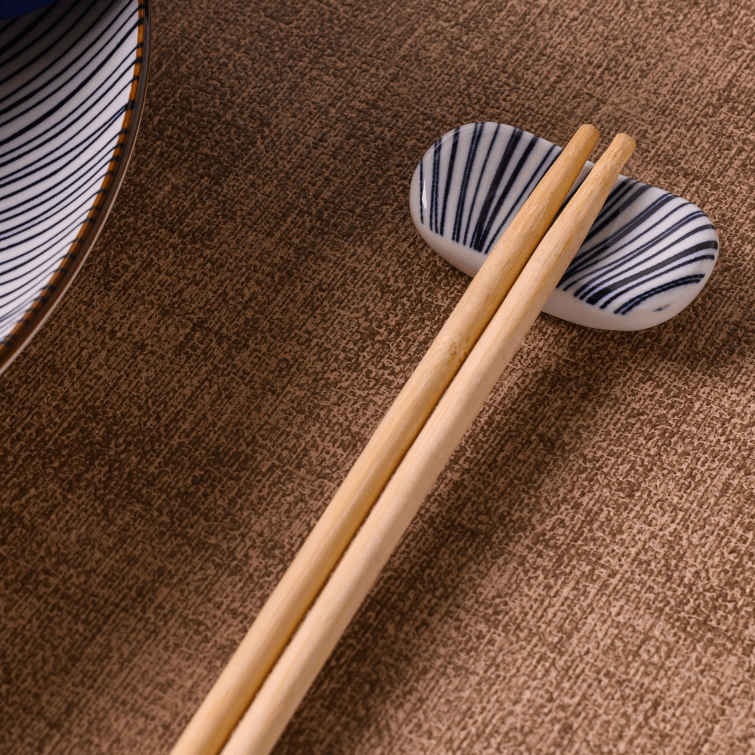 Jogo de Descanso para Hashi em Porcelana Koji 5cm 4 Peças