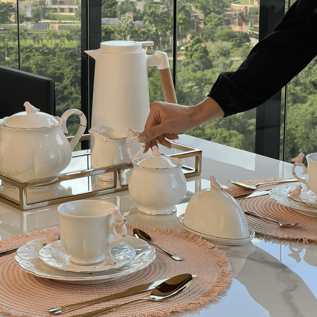 Manteigueira com Tampa em Porcelana Birds Branca 16cm