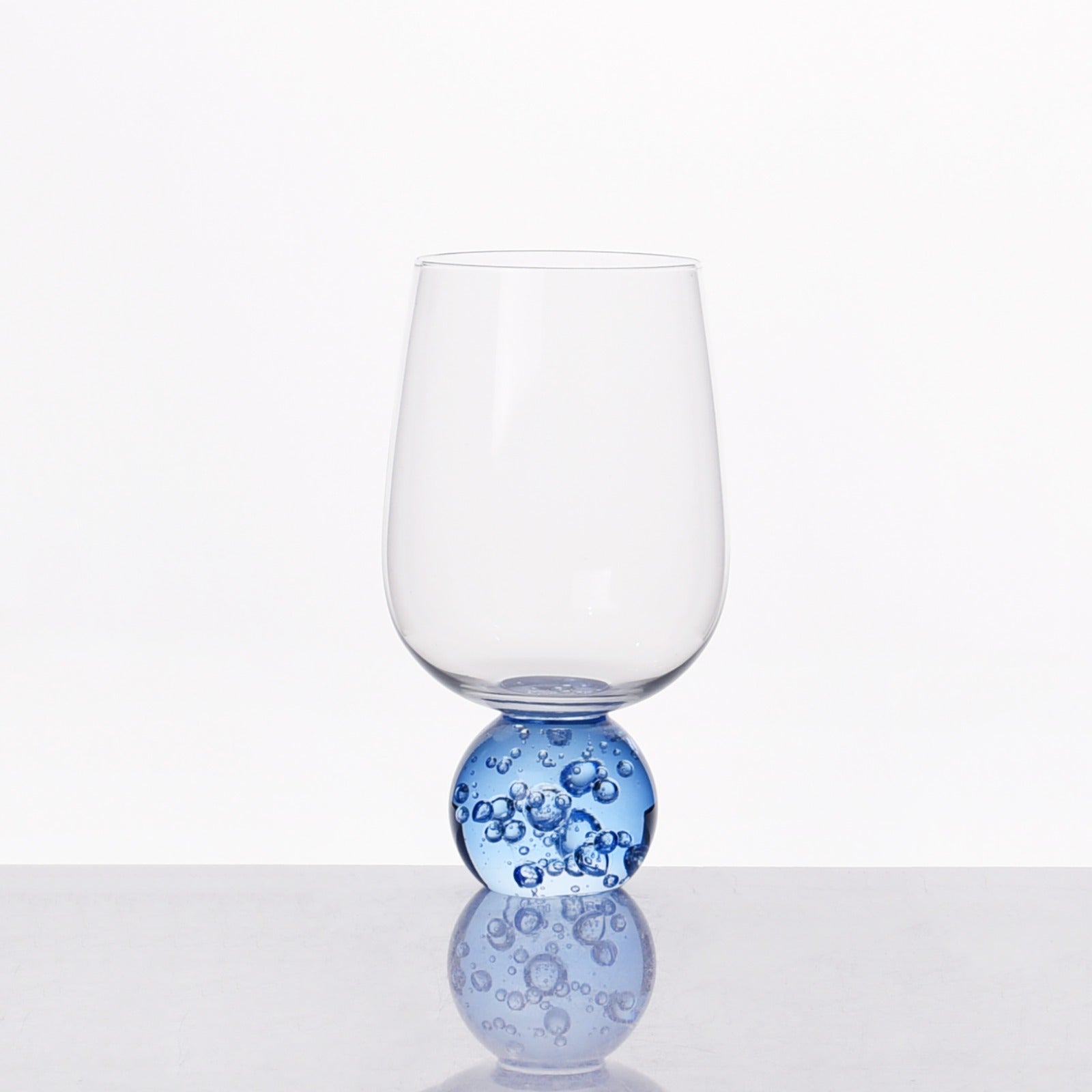 Taça Copo para Vinho Vidro com Base Esfera Transparente e Azul 540ml