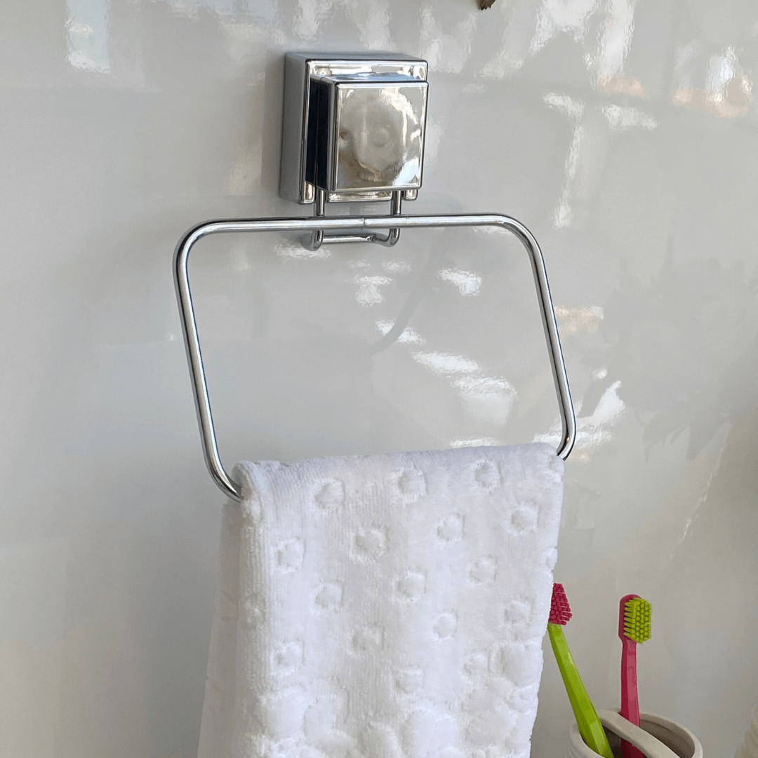 Toalheiro Argola com Ventosa Inox Cromado 18cm