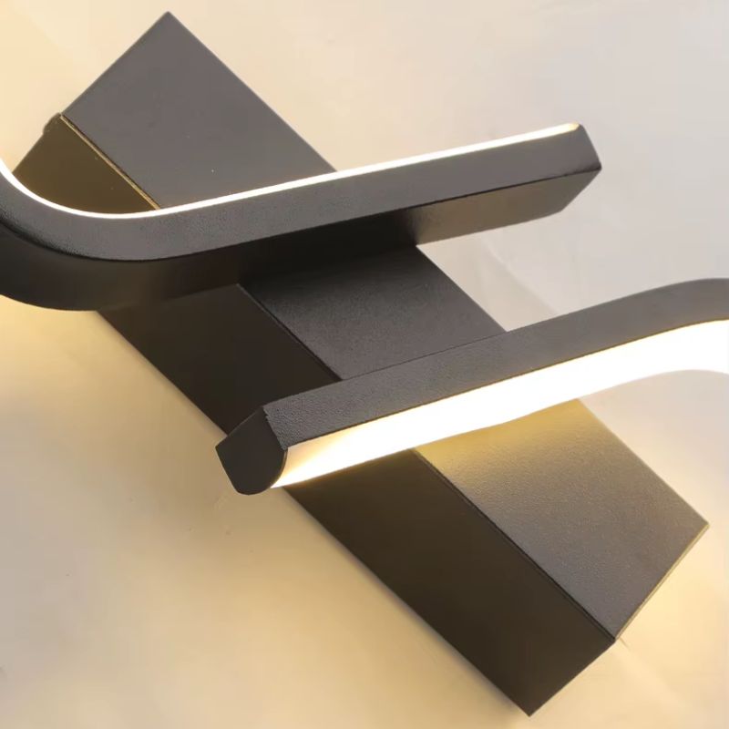 Luminária Arandela de Parede Minimalista Estilo Nordico Sorelle Slim LEDZ – 60cm/80cm/100cm – Dourado/Preto