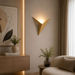 Luminária Arandela de Parede Minimalista Triangular Cosenza LEDZ – Preto/Branco/Dourado