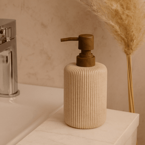 Dispenser Porta Sabonete Liquido em Poliresina Areia 19,5cm