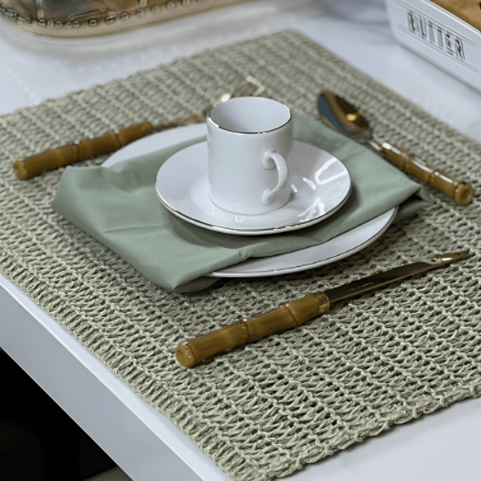 Jogo 4 Xícaras de Café Porcelana Royal Branco e Borda Dourada 90ml 4 Peças