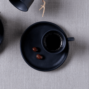 Jogo 6 Xícaras de Café com Pires Bio Preto Matte Descentralizado 70ml