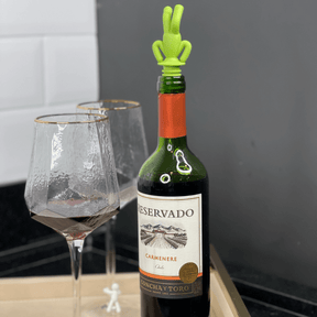 Kit Marca Taça com Rolha de Vinho Drinking Buddy 7 Peças