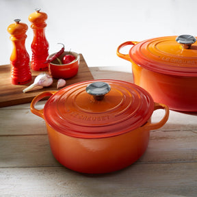 Panela Redonda Signature laranja 24cm Le Creuset