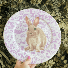 Prato Raso Sweet Easter Páscoa Coelho Branco e Roxo 27cm