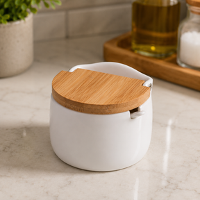 Saleiro de Mesa em Cerâmica com Tampa de Bambu e Colher Branco 10cm
