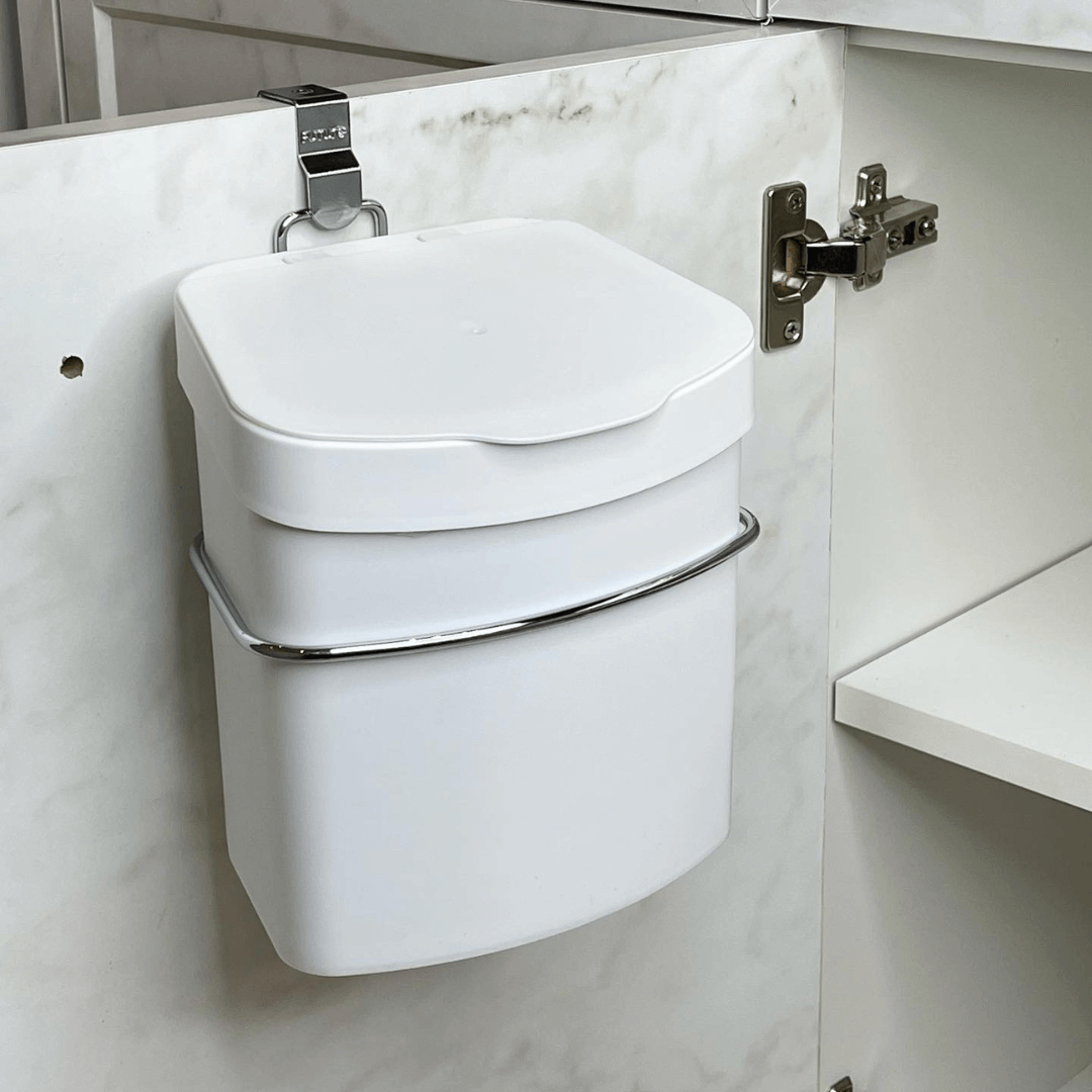 Suporte com Lixeira Plástica 2,5L para Porta de Armário