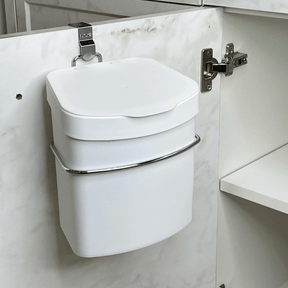Suporte com Lixeira Plástica 2,5L para Porta de Armário