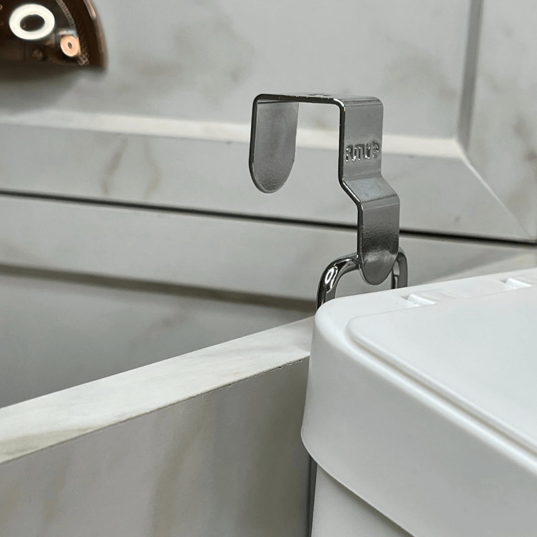Suporte com Lixeira Plástica 2,5L para Porta de Armário