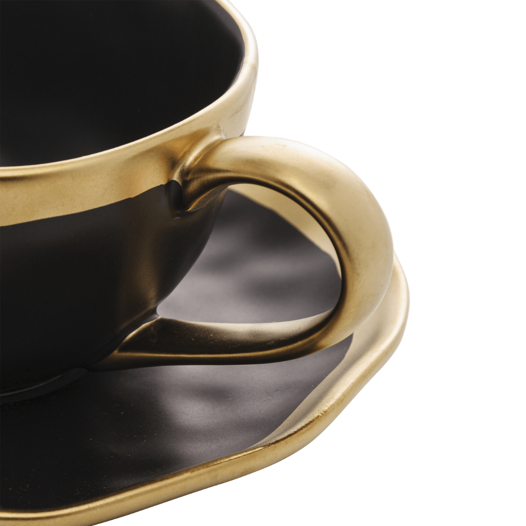 Xícara de Chá com Pires em Porcelana Dubai Preto e Dourado 200ml